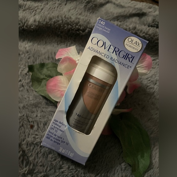 🛍COVERGIRL ADVANCED RADIANCE/OLAY SKIN CARE/ FOUNDATION-125 BUFF BEIGE 🛍 - Picture 4 of 6